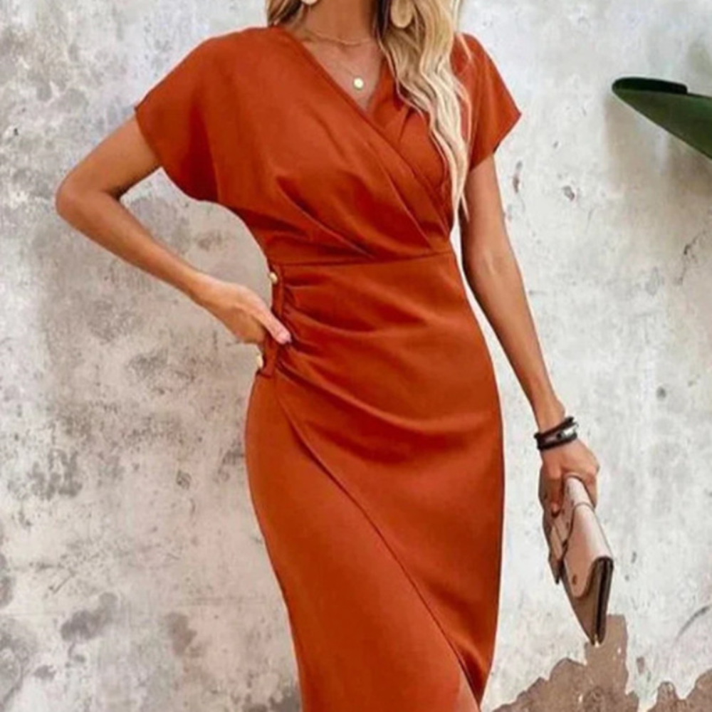Nadia - Tijdloze V-hals Midi met een moderne zomerse twist