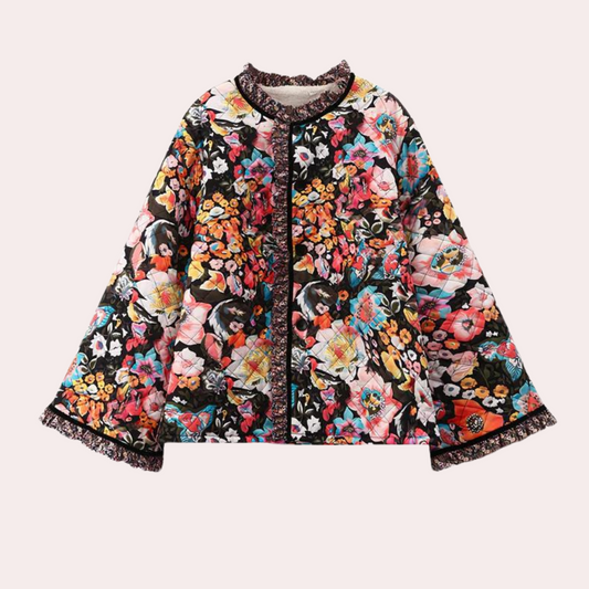 Trendy gebloemde damesjas voor de zomer