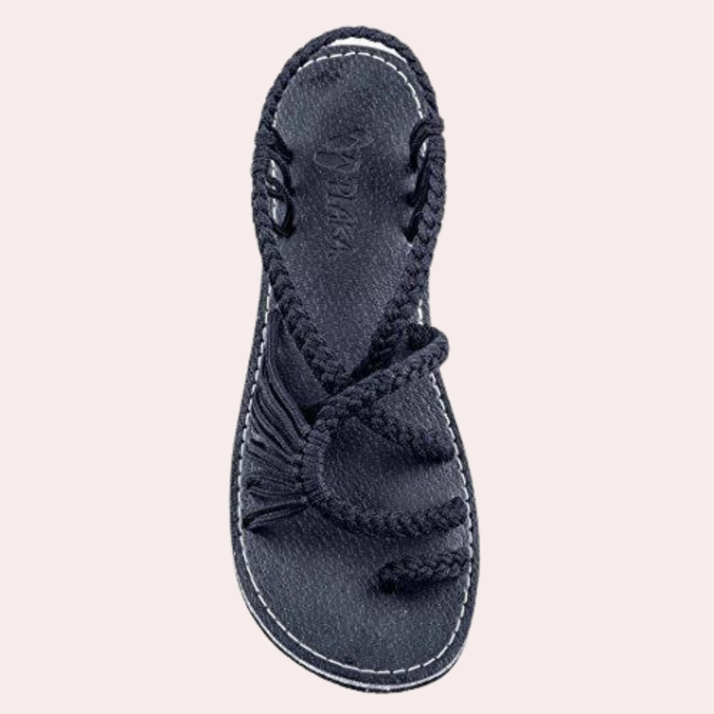 Stijlvolle en kleurrijke zomerse strandsandalen voor vrouwen
