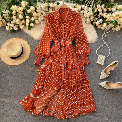 Nana - Zomerse Maxi-jurk met Stippen en Geplooide Details
