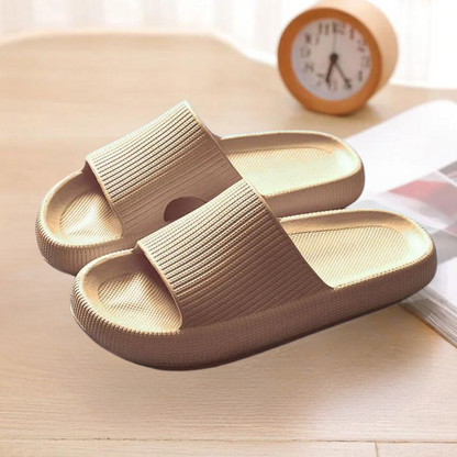 Senta - Stijlvolle zomerse pantoffels voor dames