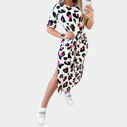 Katya - Modieuze Zomerjurk met Luipaardprint