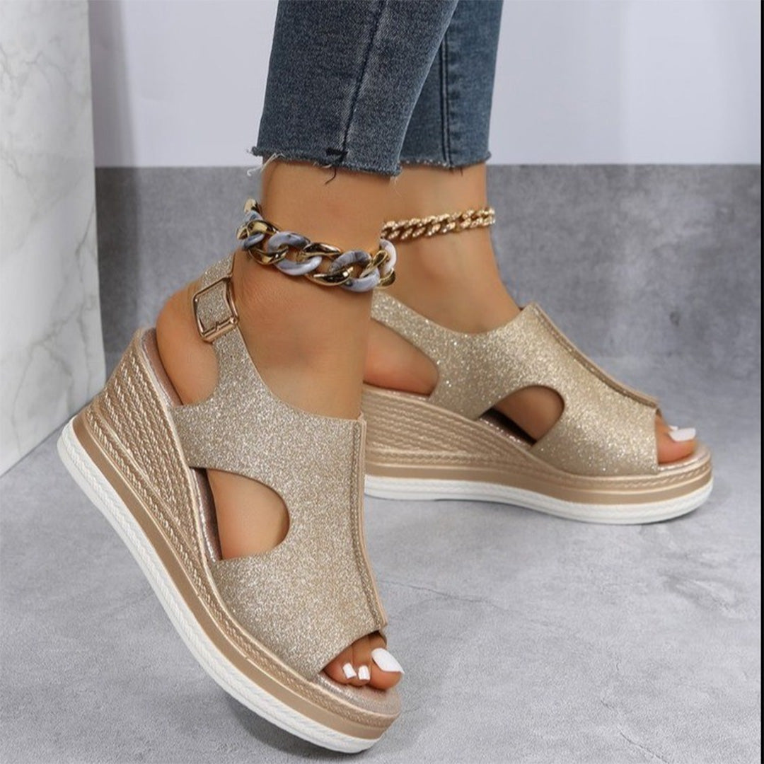 BRYNLEIGH - Trendy zomerse sleehak sandalen